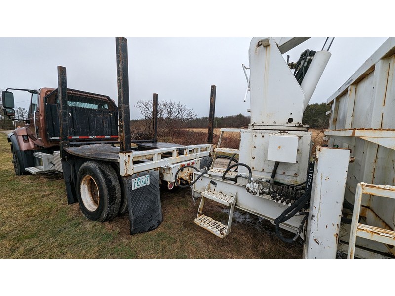 2006 International 7400 Dump Truck